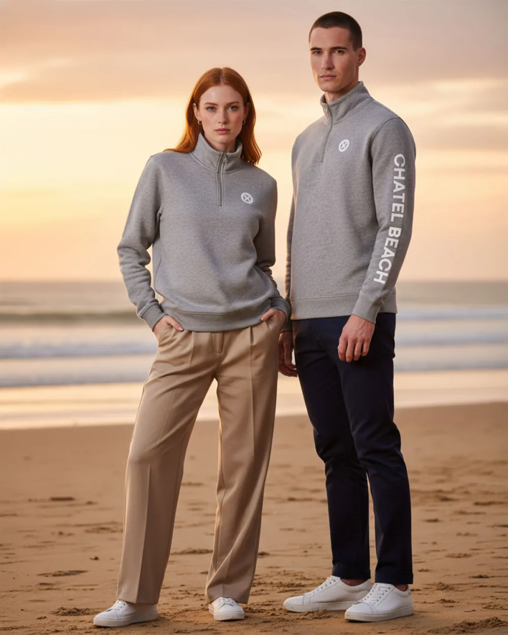 Sweat Col Montant "Signature Blanche" Unisexe